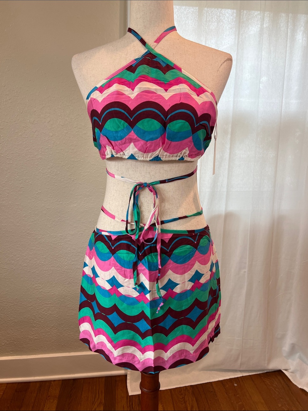 Olivaceous Teal Pink Purple Blue Geometric Print Two-Piece Set. M. NWT